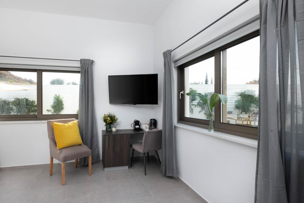 Rooms At Villa Amour Cyprus โวโรคลินิ ภายนอก รูปภาพ